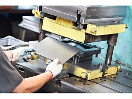 東莞沖壓件廠，單邊毛刺如何解決