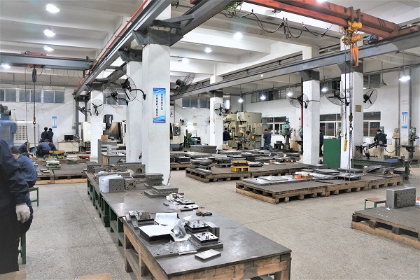 東莞五金沖壓工廠-五金模具安裝細(xì)節(jié)補(bǔ)充-誠(chéng)瑞豐