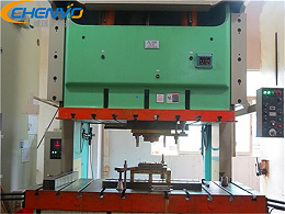 五金沖壓模具線切割哪家好，有這兩點