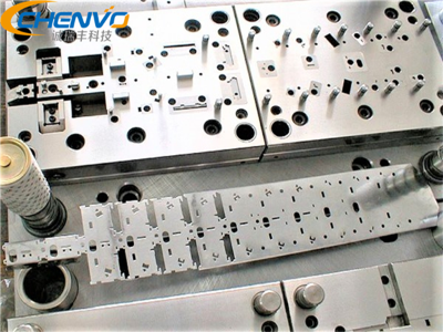 五金沖壓模具一般用那些沖剪油？