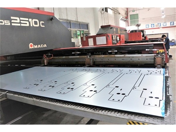 五金沖壓件公司-鈑金加工折床如何安全操作？