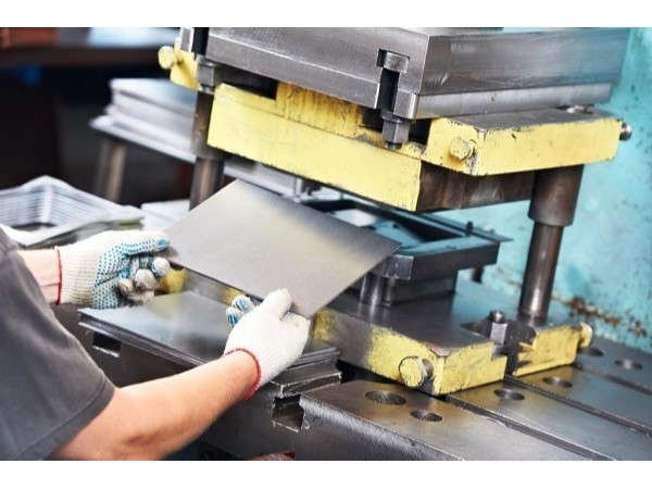 福建五金沖壓件加工廠，9種方法防止拉伸件折皺