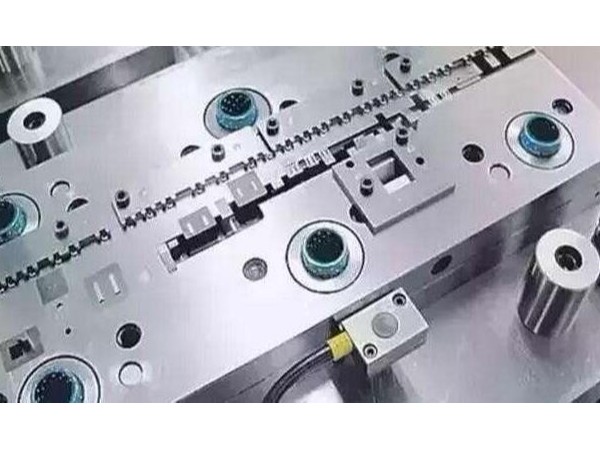 沖壓模具中單沖模、連續(xù)模和復(fù)合模的區(qū)別